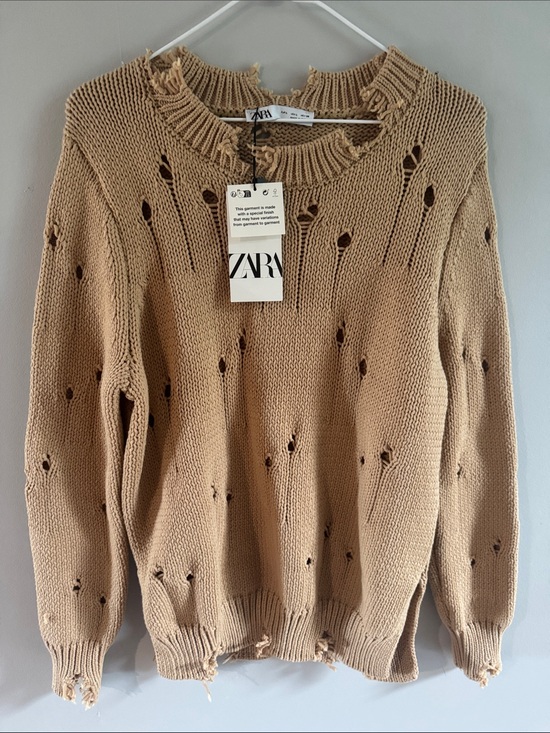 Zara Sweaters - ZARA Distressed Knit Sweater Size Large NWT Beige Oversized Crewneck